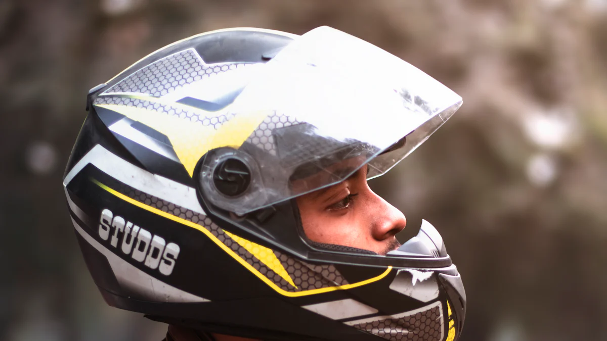 Choosing the Right Helmet for High strengthRound oval Head